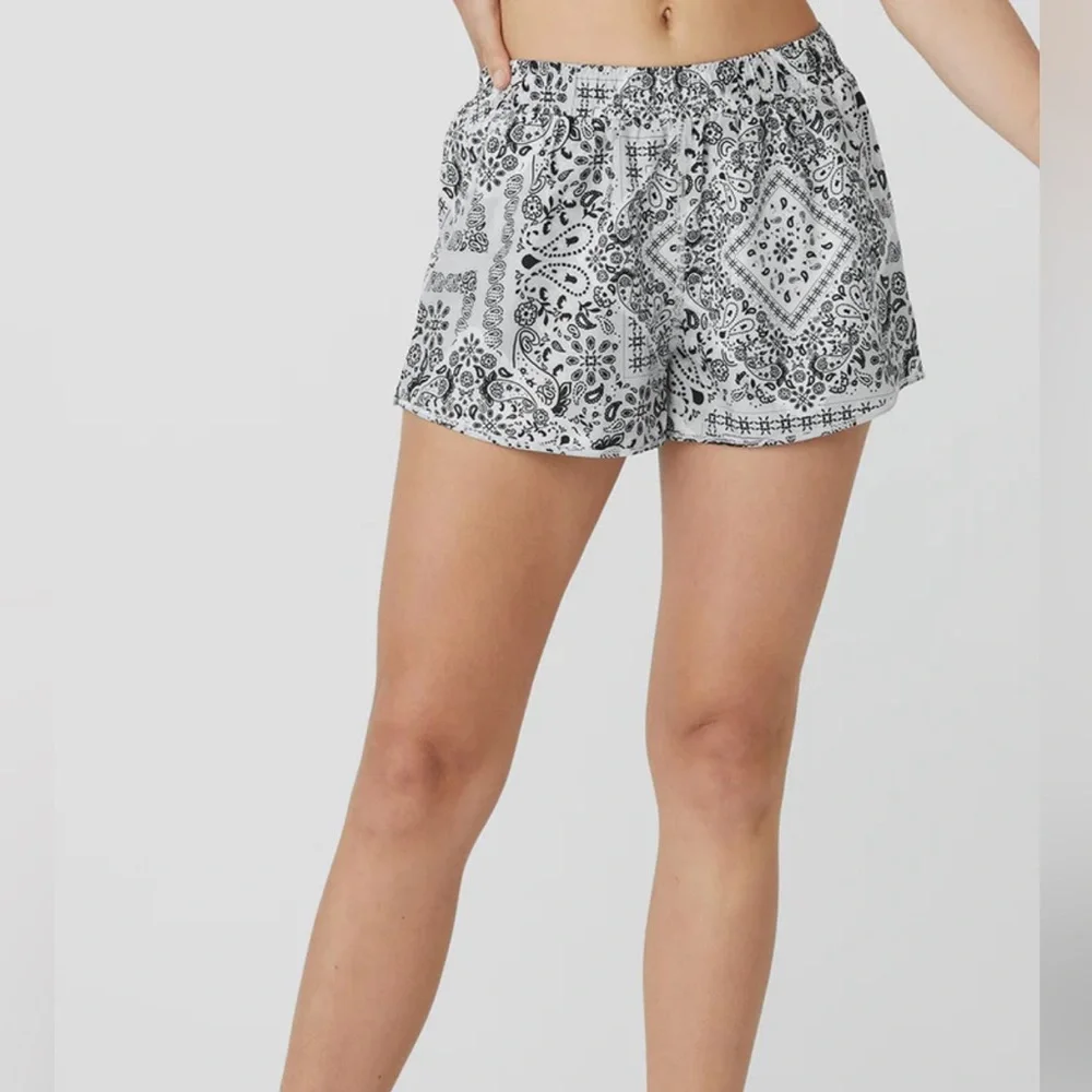 Alo Bandana Stride Shorts